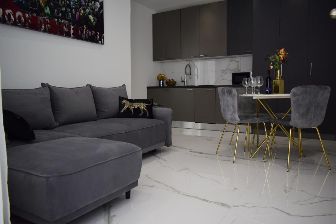 Apartmani Lavin Malinska Exteriör bild