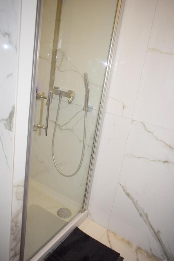 Apartmani Lavin Malinska Exteriör bild