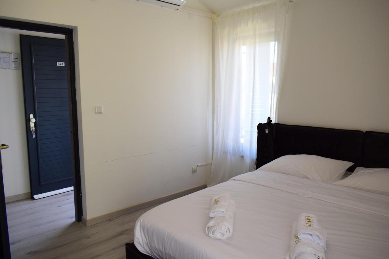 Apartmani Lavin Malinska Exteriör bild